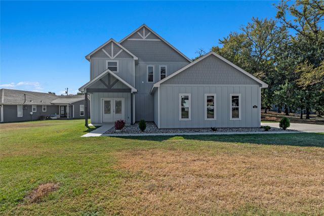314 Oak Creek Drive, Tool, TX 75143