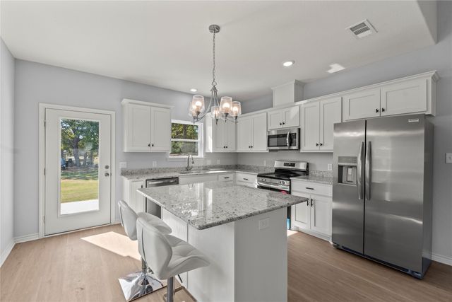 314 Oak Creek Drive, Tool, TX 75143