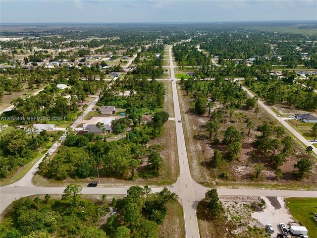 1041 Columbus Boulevard, Lehigh Acres, FL 33974