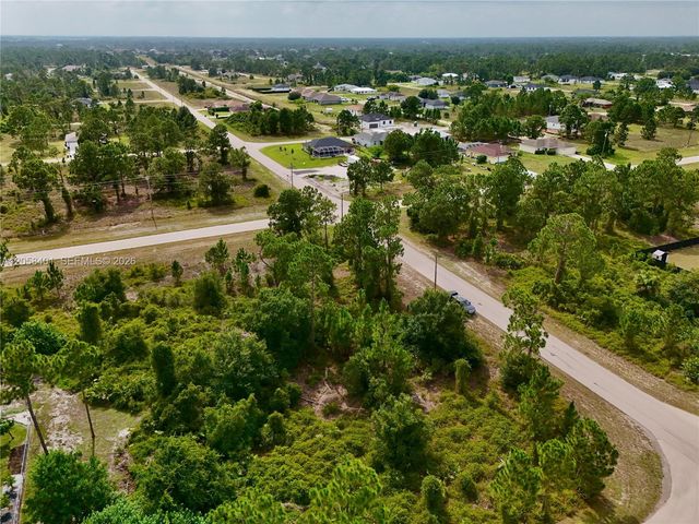 1041 Columbus Boulevard, Lehigh Acres, FL 33974