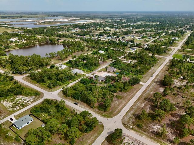1041 Columbus Boulevard, Lehigh Acres, FL 33974