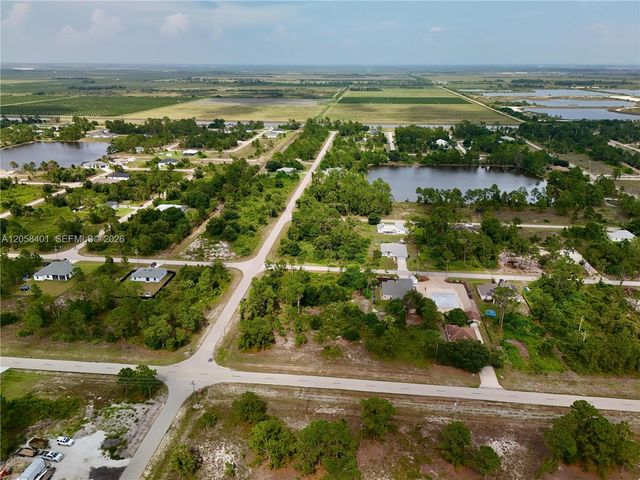 1041 Columbus Boulevard, Lehigh Acres, FL 33974