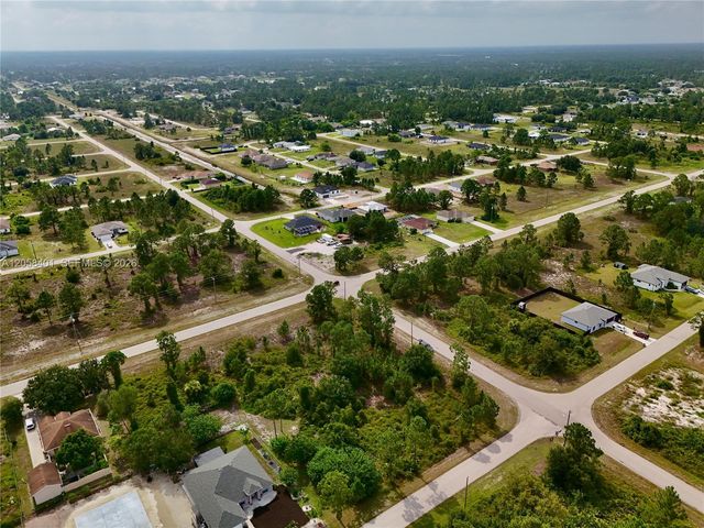 1041 Columbus Boulevard, Lehigh Acres, FL 33974