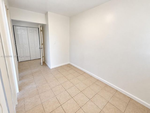 119 NW 43rd Court 5, Oakland Park, FL 33309