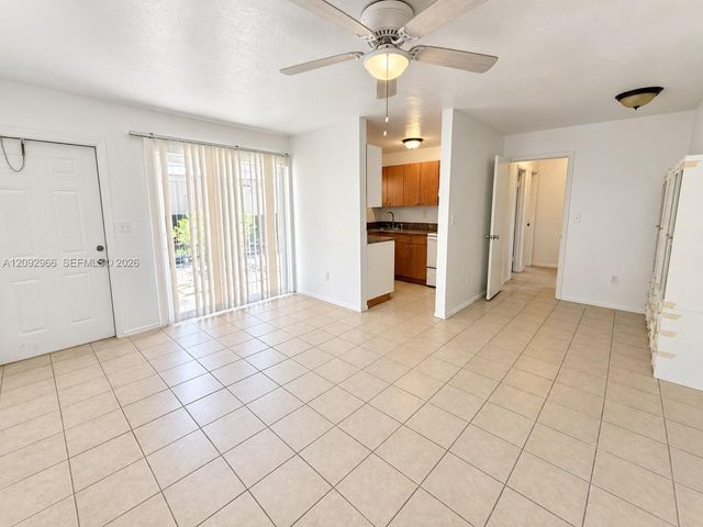 119 NW 43rd Court 5, Oakland Park, FL 33309