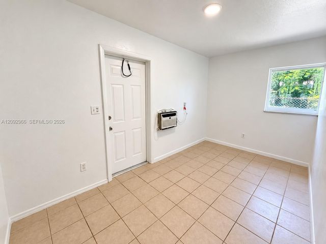 119 NW 43rd Court 5, Oakland Park, FL 33309