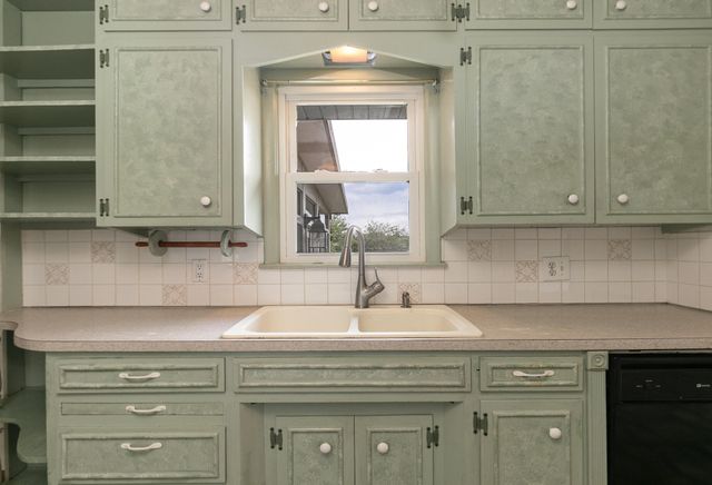 2351 Greenwood Road, Marshfield, MO 65706