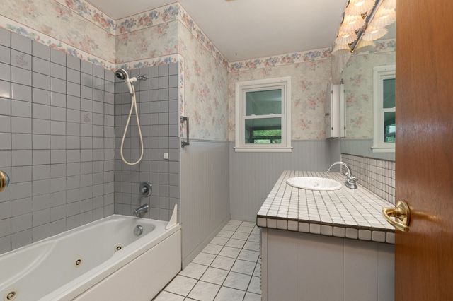 2351 Greenwood Road, Marshfield, MO 65706