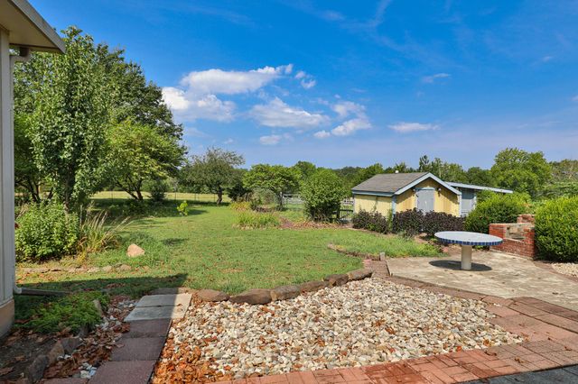 2351 Greenwood Road, Marshfield, MO 65706