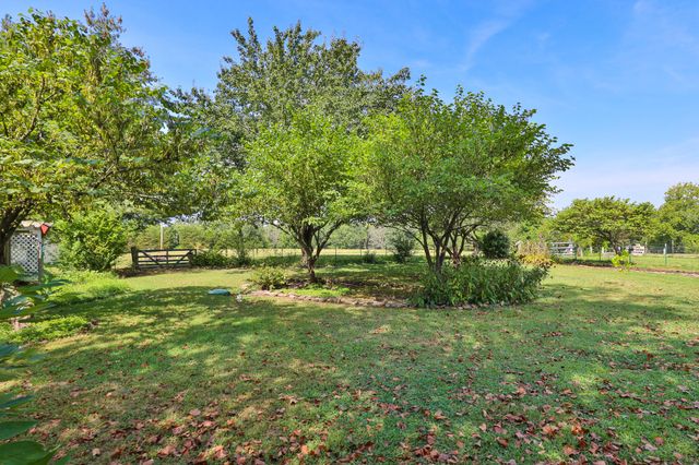 2351 Greenwood Road, Marshfield, MO 65706