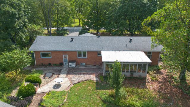 2351 Greenwood Road, Marshfield, MO 65706