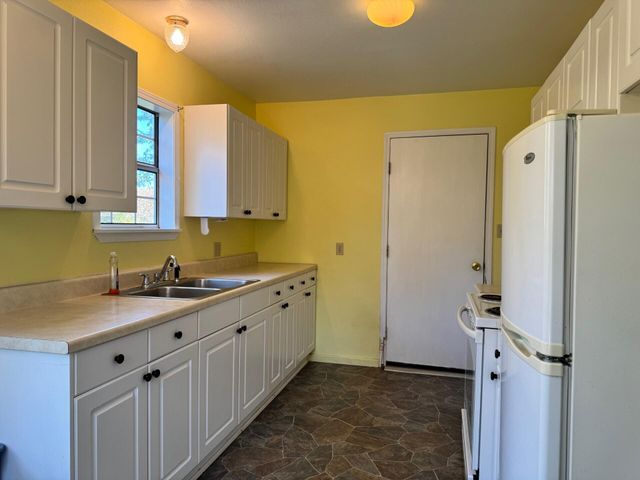 2351 Greenwood Road, Marshfield, MO 65706