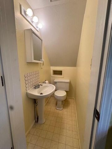 2351 Greenwood Road, Marshfield, MO 65706