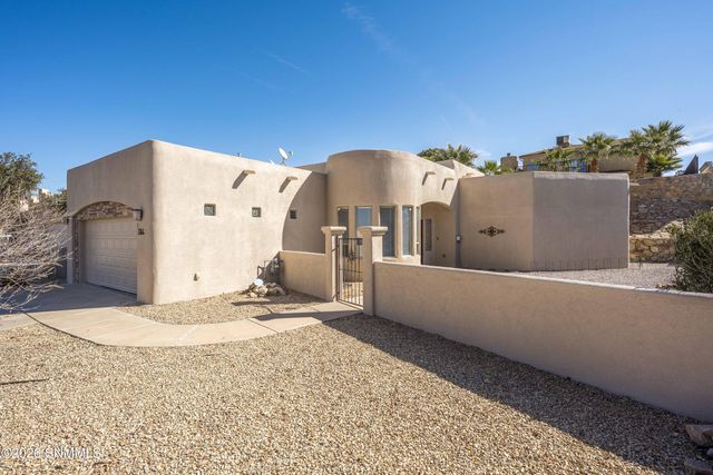 2266 Los Misioneros, Las Cruces, NM 88011