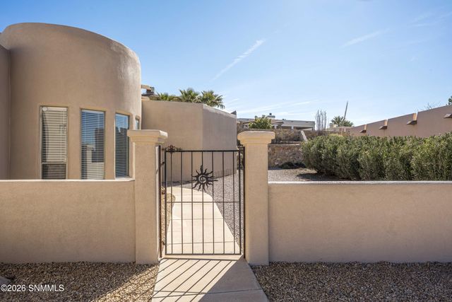 2266 Los Misioneros, Las Cruces, NM 88011