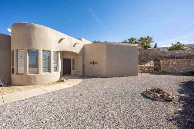 2266 Los Misioneros, Las Cruces, NM 88011