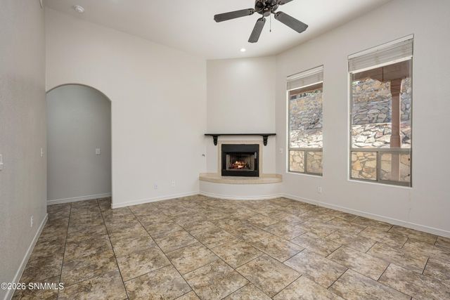 2266 Los Misioneros, Las Cruces, NM 88011