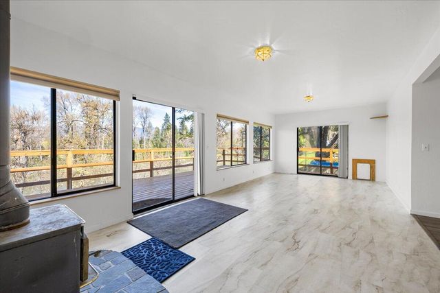 1300 Daisy Lane, Grants Pass, OR 97527