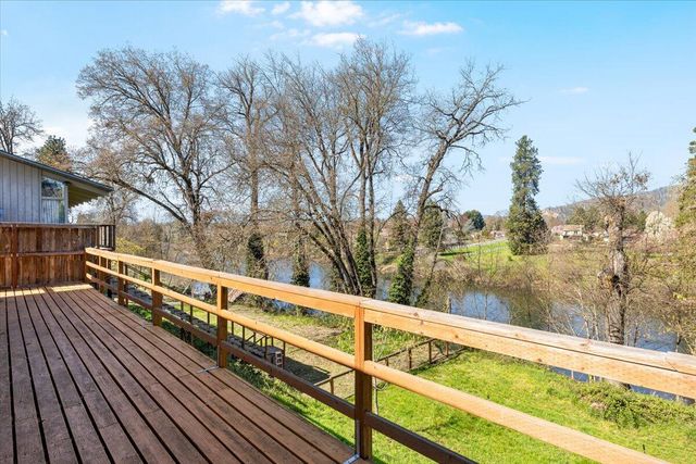 1300 Daisy Lane, Grants Pass, OR 97527