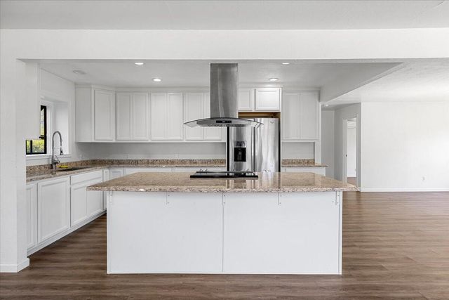 1300 Daisy Lane, Grants Pass, OR 97527