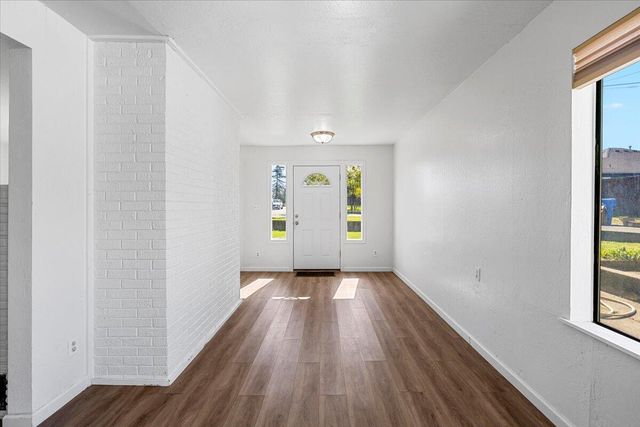 1300 Daisy Lane, Grants Pass, OR 97527