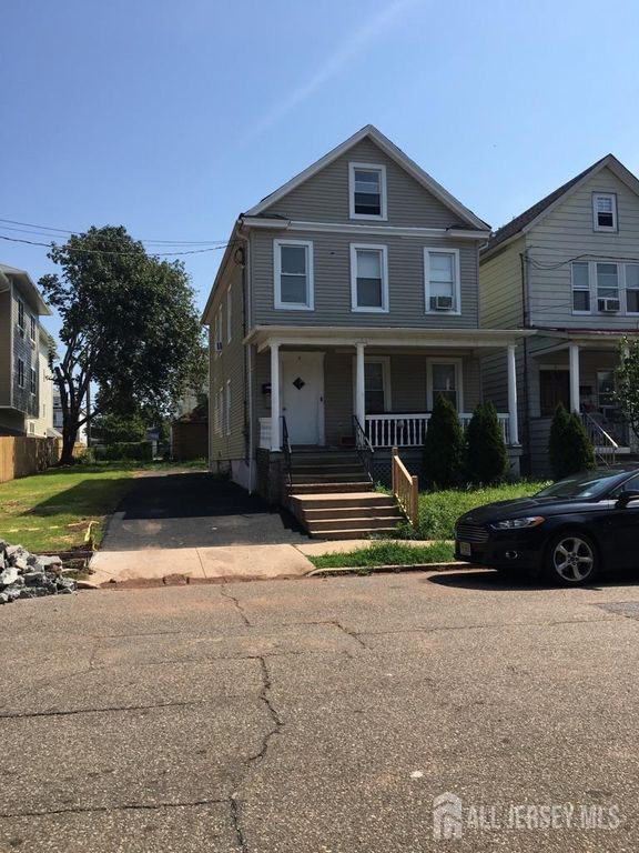 7 Maple Street, New Brunswick, NJ 08901
