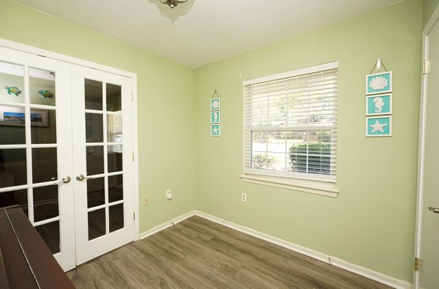 12 Berwick Circle, Shalimar, FL 32579