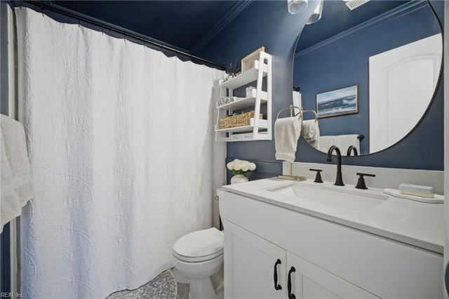 1829 Mullholand DR, Virginia Beach, VA 23454