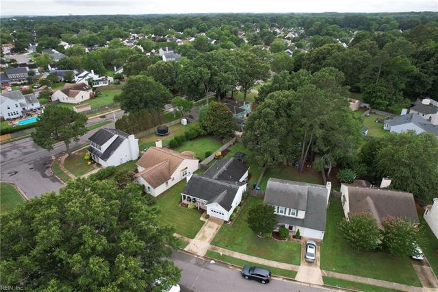 1829 Mullholand DR, Virginia Beach, VA 23454