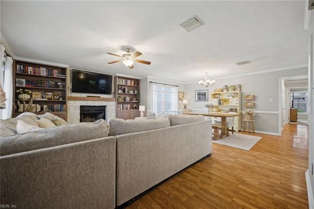 1829 Mullholand DR, Virginia Beach, VA 23454