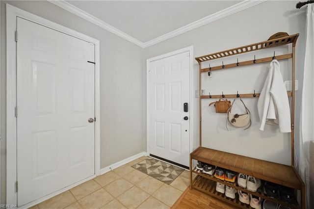 1829 Mullholand DR, Virginia Beach, VA 23454