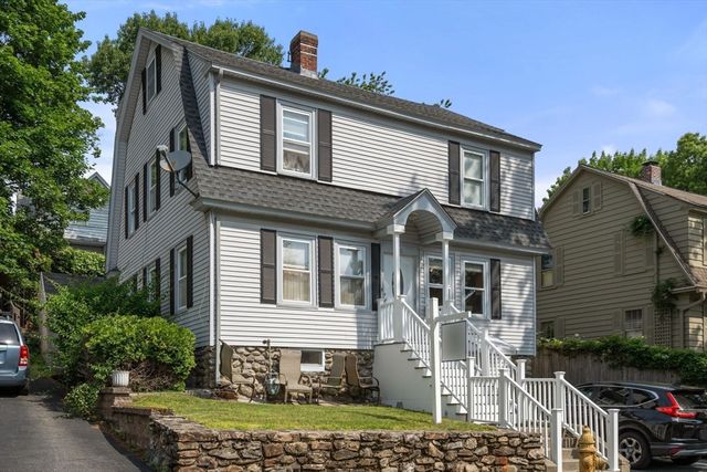 20 Berkmans St, Worcester, MA 01602