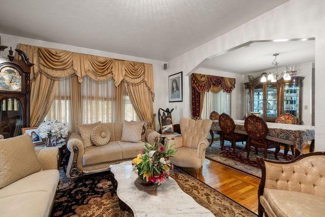 20 Berkmans St, Worcester, MA 01602
