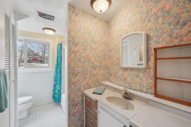 26324 Chisholm Street NE, Isanti, MN 55040