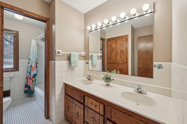 26324 Chisholm Street NE, Isanti, MN 55040