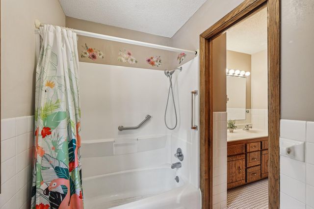 26324 Chisholm Street NE, Isanti, MN 55040