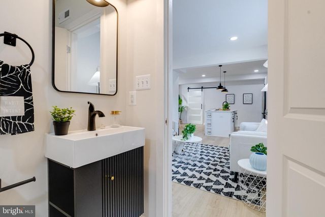 5203 PEMBROKE AVE, Baltimore, MD 21206