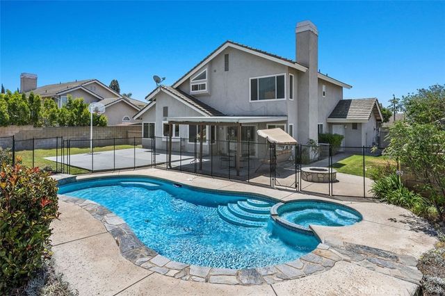1307 Rockdale, Upland, CA 91784