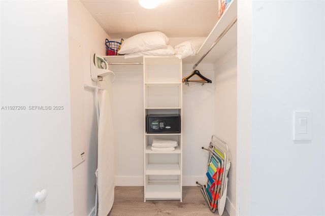 2602 E Hallandale Beach Blvd R809, Hallandale Beach, FL 33009