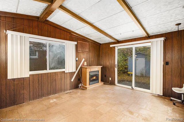 14561 Leslie Street, Oak Park, MI 48237