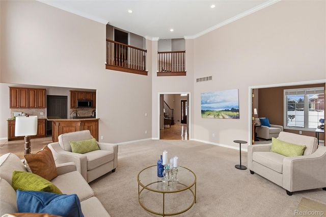 966 Majestic Drive, Rochester Hills, MI 48306