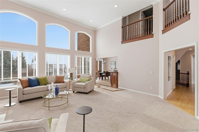 966 Majestic Drive, Rochester Hills, MI 48306