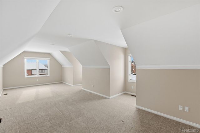 966 Majestic Drive, Rochester Hills, MI 48306