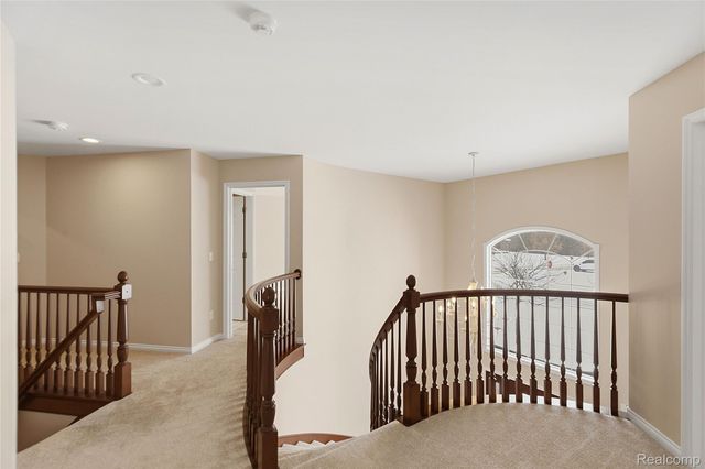 966 Majestic Drive, Rochester Hills, MI 48306