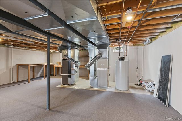 966 Majestic Drive, Rochester Hills, MI 48306