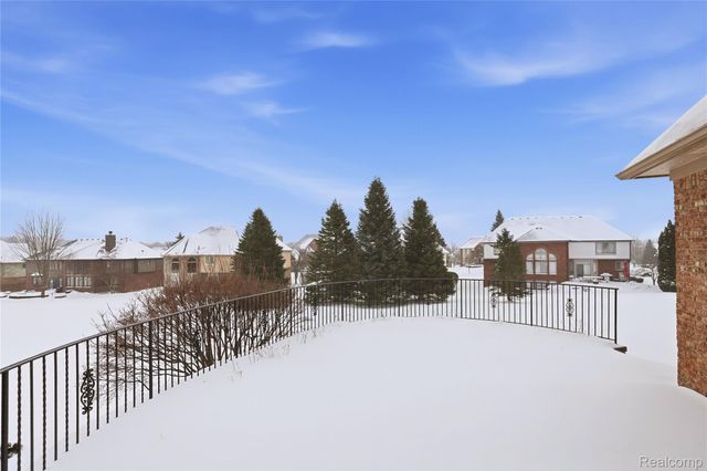 966 Majestic Drive, Rochester Hills, MI 48306