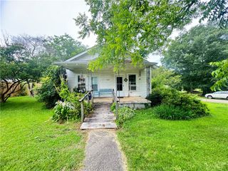 502 N Church Street, Central, SC 29630