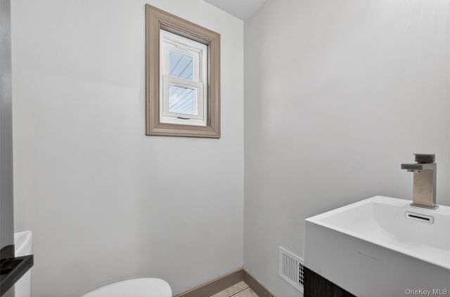 62 Poplar Street, Newburgh, NY 12550