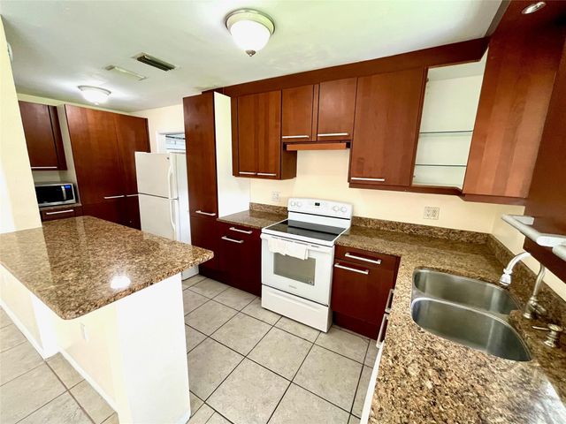 1411 NW 79TH Way, Pembroke Pines, FL 33024