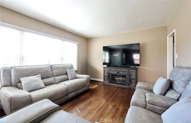 901 N 10th, Upland, CA 91786